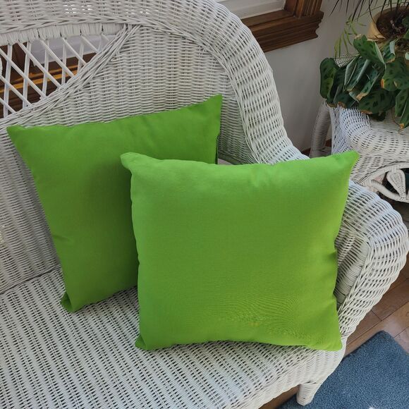 Square Throw Pillows Set 16" x 16" Mt. Dew Kiwi Green Color Home Decor Set Of 2 - Picture 1 of 7